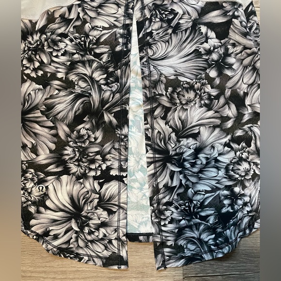 Lululemon Sculpt Tank with tie back - Picture 2 of 4